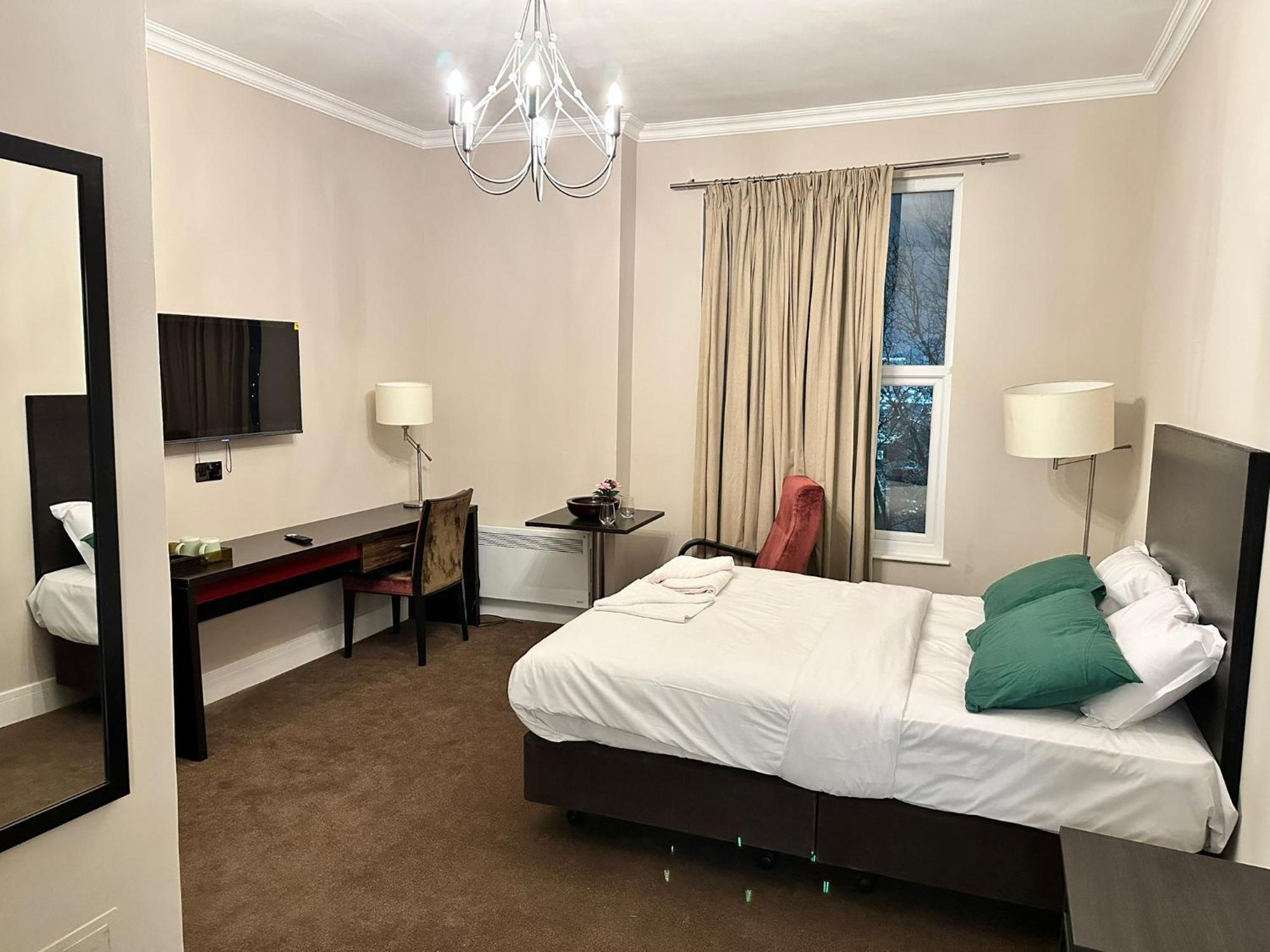 Green Ariana Hotel - Near Wembley And Central Londres Exterior foto
